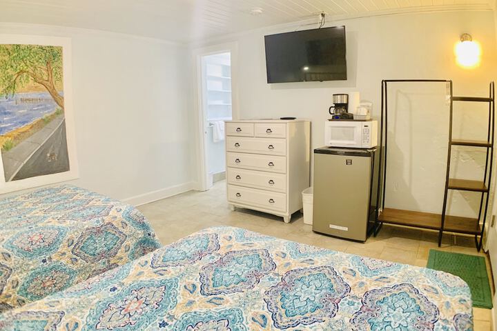 Room 93 of 107