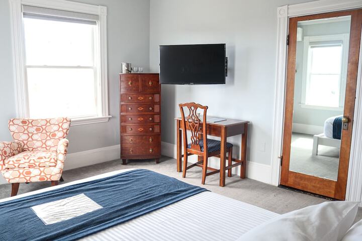 Emerson Inn