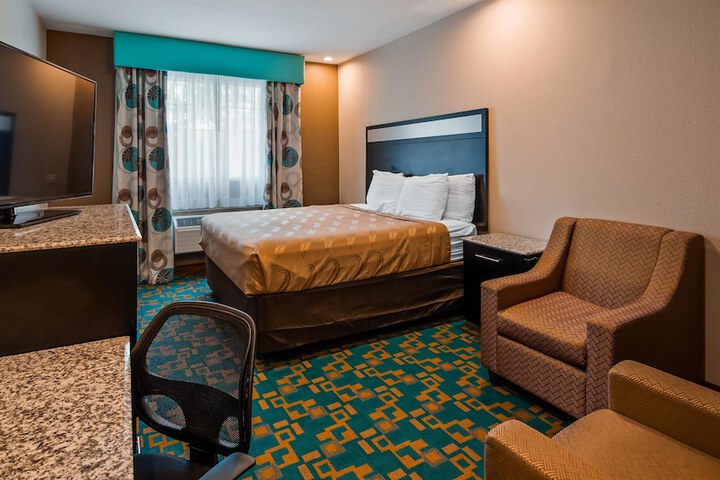 Room 15 of 22