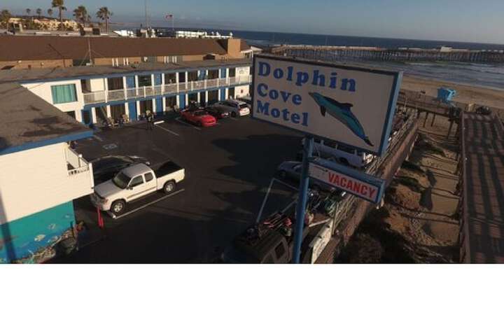 Dolphin Cove Motel