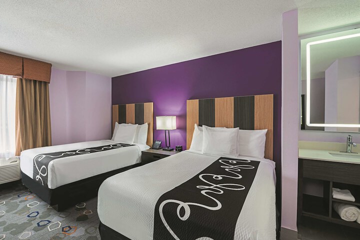 Room 15 of 27