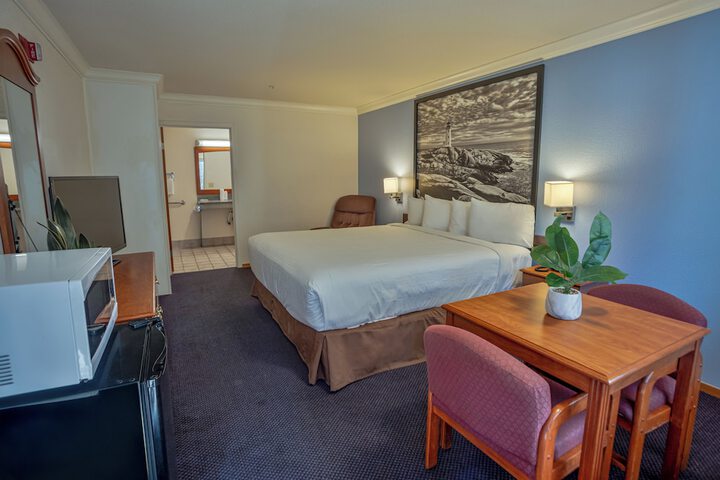 Room 12 of 87