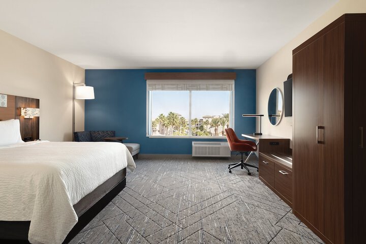 Room 63 of 78