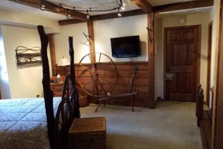 James Mulvey Carriage House Inn