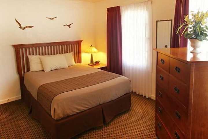 Room 93 of 117