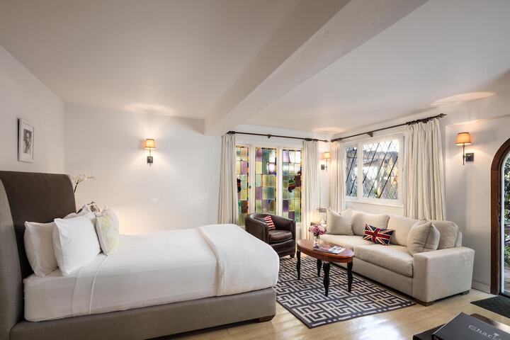 Room 41 of 65