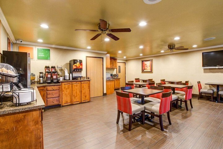 Comfort Inn Fontana