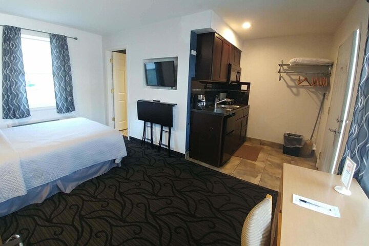 Room 28 of 45