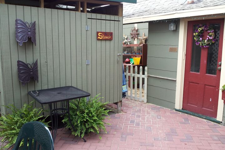 Island Guest House B & B