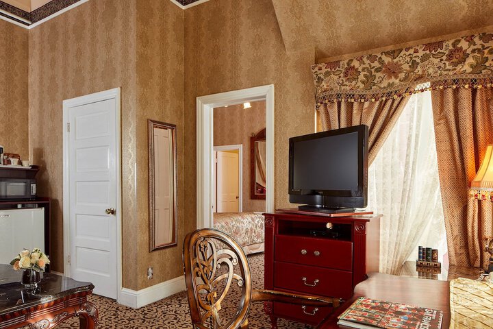 Room 63 of 75
