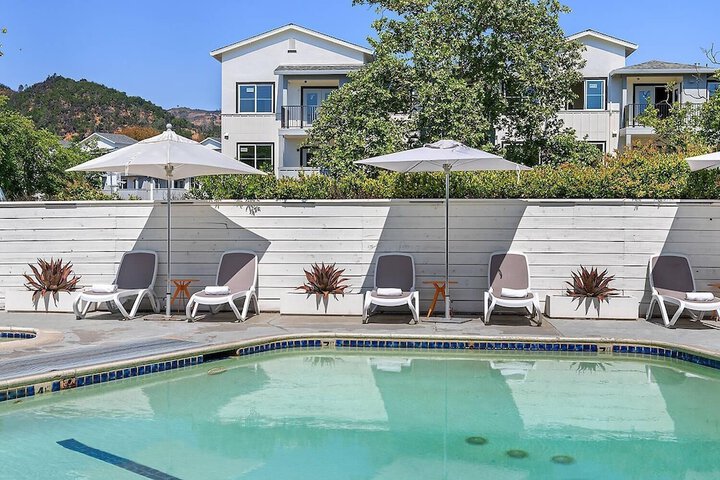 UpValley Inn & Hot Springs Napa Valley an Ascend Collection Hotel