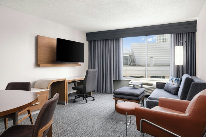 Courtyard by Marriott Charlotte City Center
