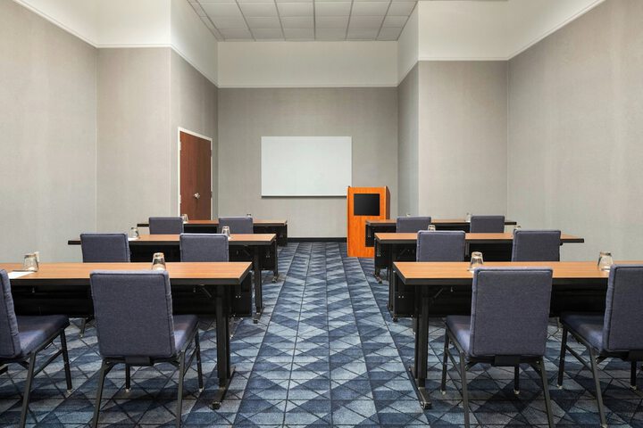 Courtyard by Marriott Hartford Cromwell