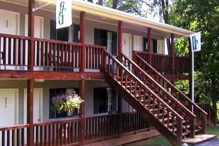 Hotel 3 of 48