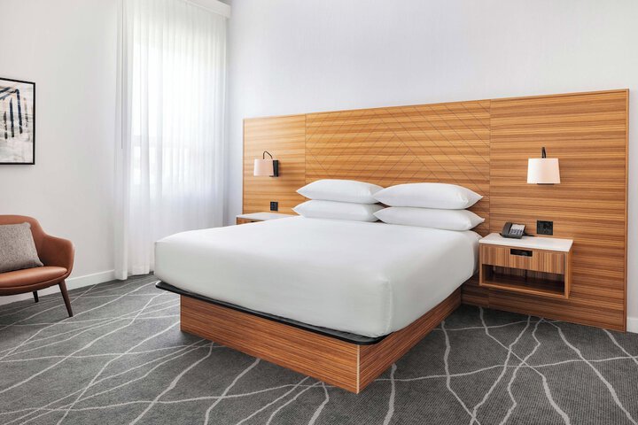Delta Hotels by Marriott Grande Prairie Airport