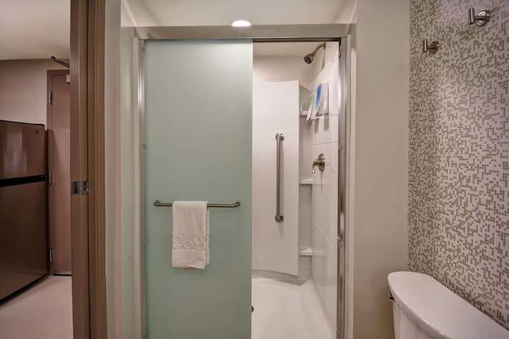 Room 33 of 45