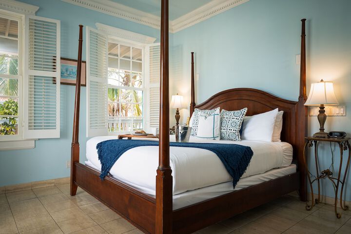 Southernmost House - Adult Exclusive
