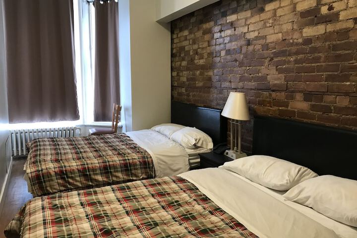 Room 9 of 26