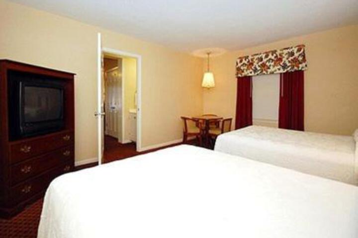 Ambassador Inn