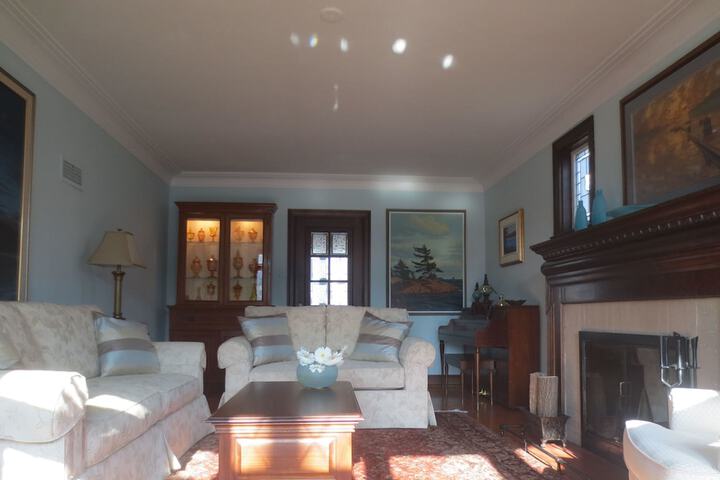 Room 10 of 22