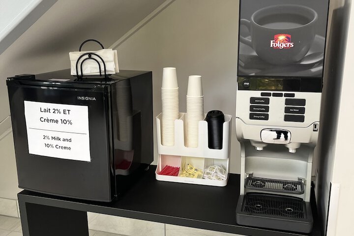 Breakfast/Coffee Service 69 of 71