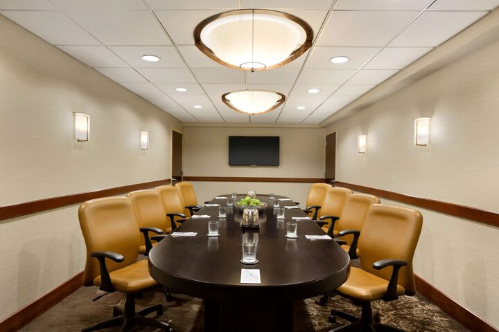 Embassy Suites by Hilton Piscataway Somerset