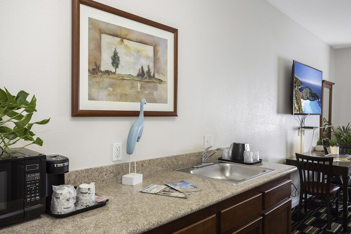 The Hotel Oceanside