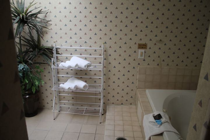 Room 63 of 84