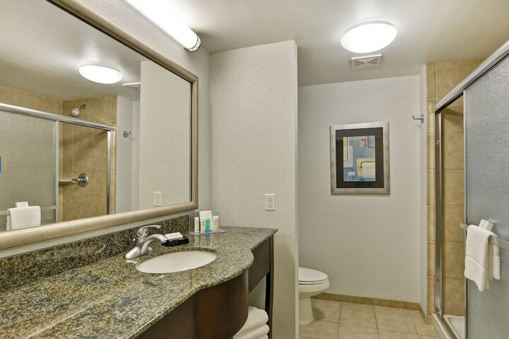 Room 9 of 39