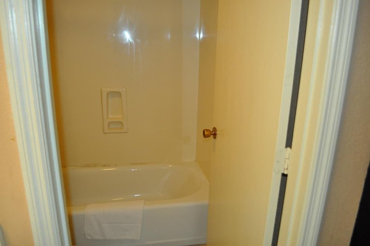 Room 22 of 41