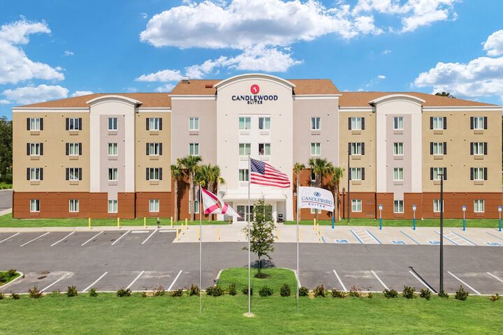 Hotel 6 of 25
