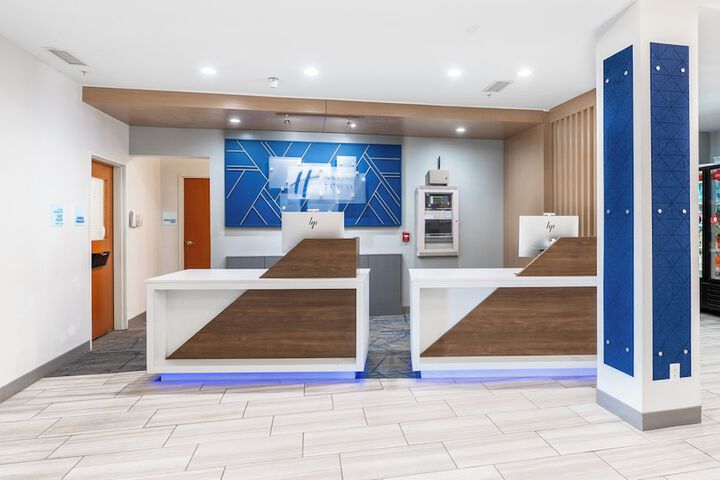 Holiday Inn Express Hotel & Suites ANDERSON NORTH by IHG