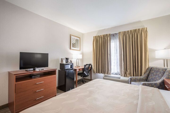 Room 19 of 41