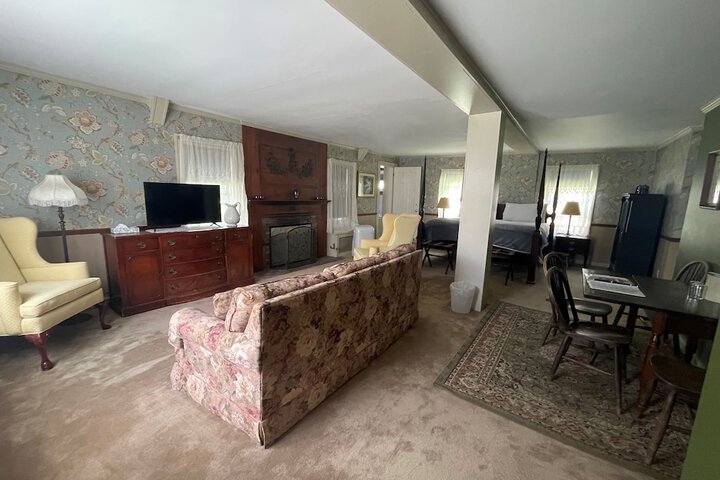 Room 45 of 86