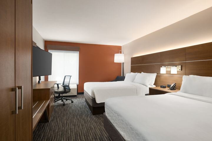 Room 16 of 36