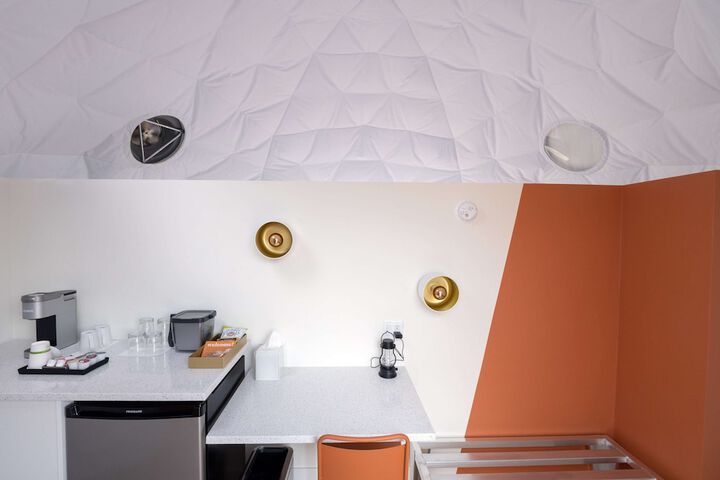 Room 42 of 71