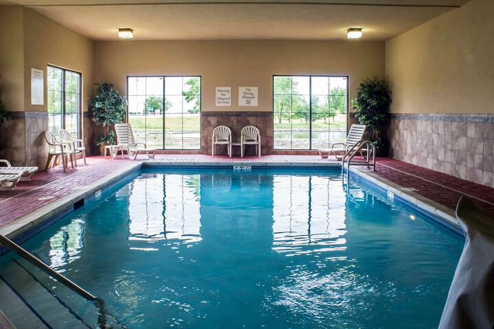 Pool 4 of 23