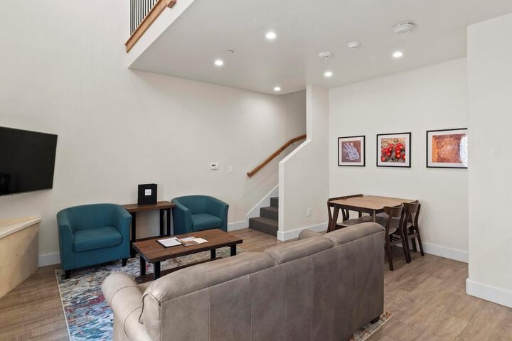 Bluff Dwellings Resort