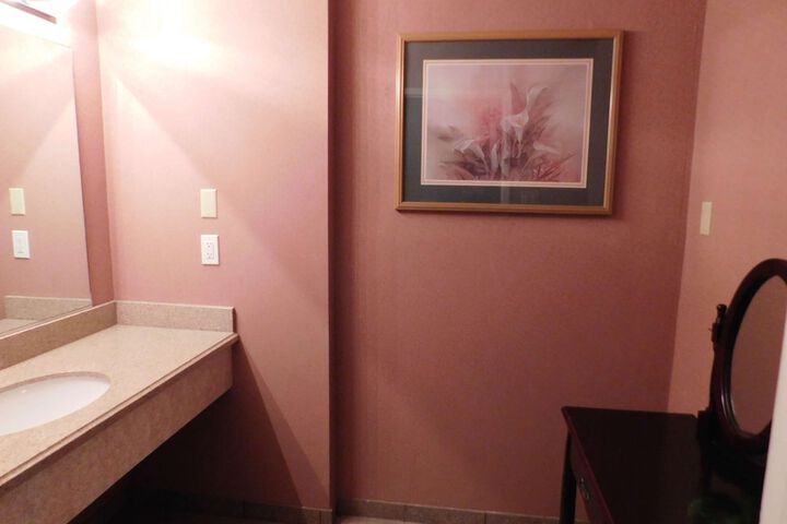 Room 79 of 95