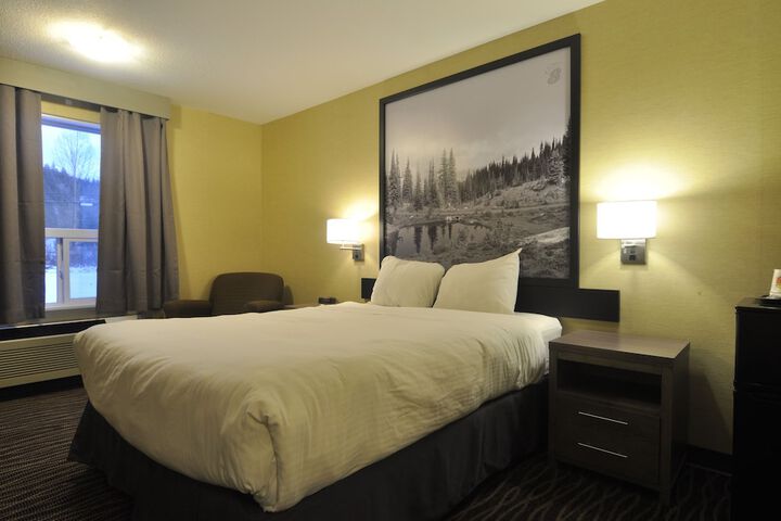 Super 8 by Wyndham Revelstoke BC