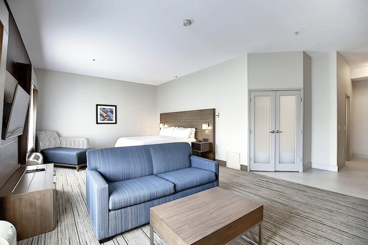 Room 21 of 42
