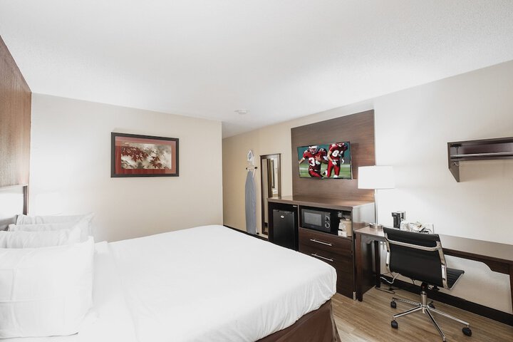 Room 10 of 29