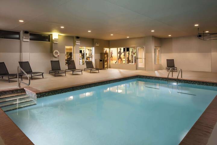 Pool 4 of 27
