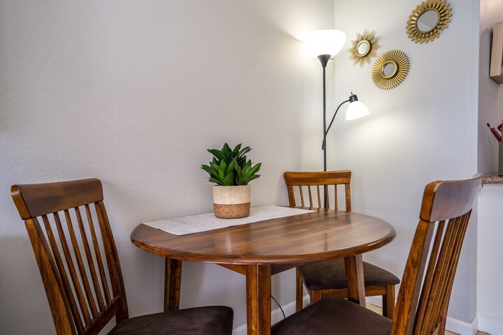 Dining 209 of 271