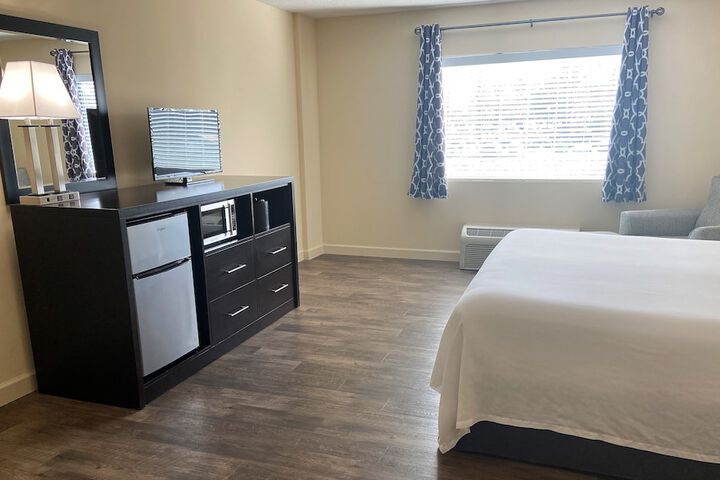 Room 17 of 31