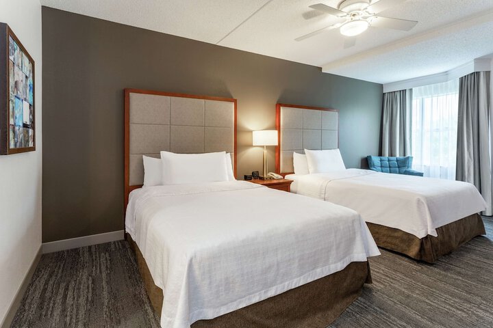 Room 15 of 32