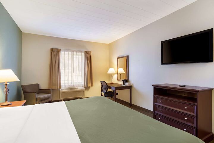 Room 20 of 42