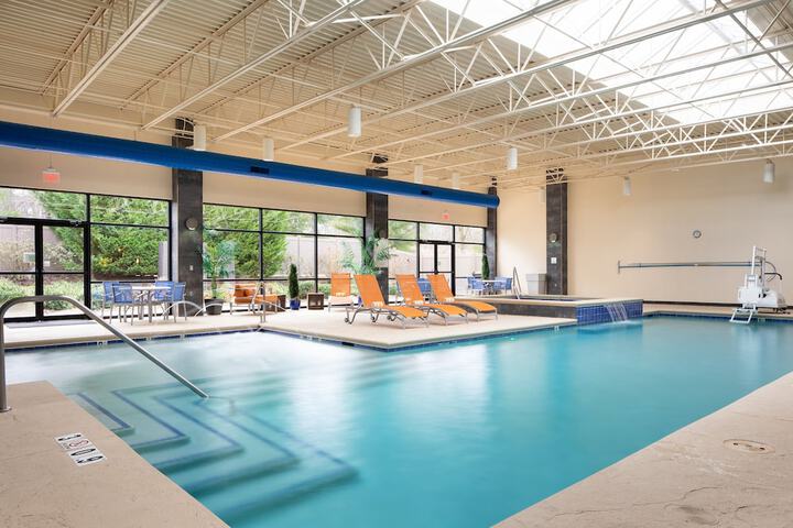 Holiday Inn Hotel & Suites Charleston West by IHG
