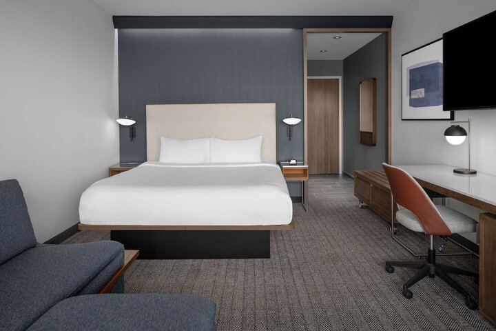 Room 29 of 46