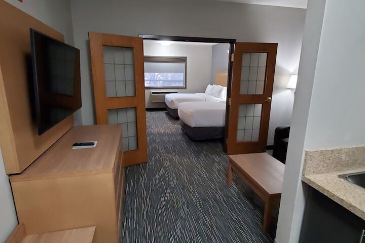 Room 63 of 88